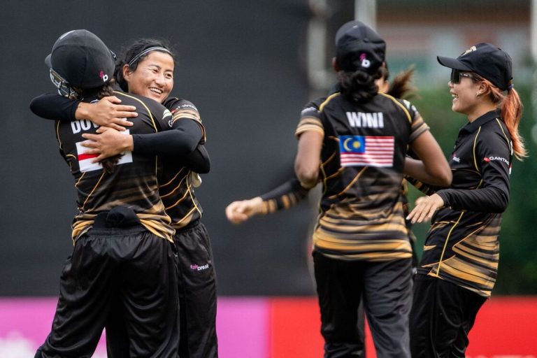 Sita_Rana_Magar_celebrates_wicket_70